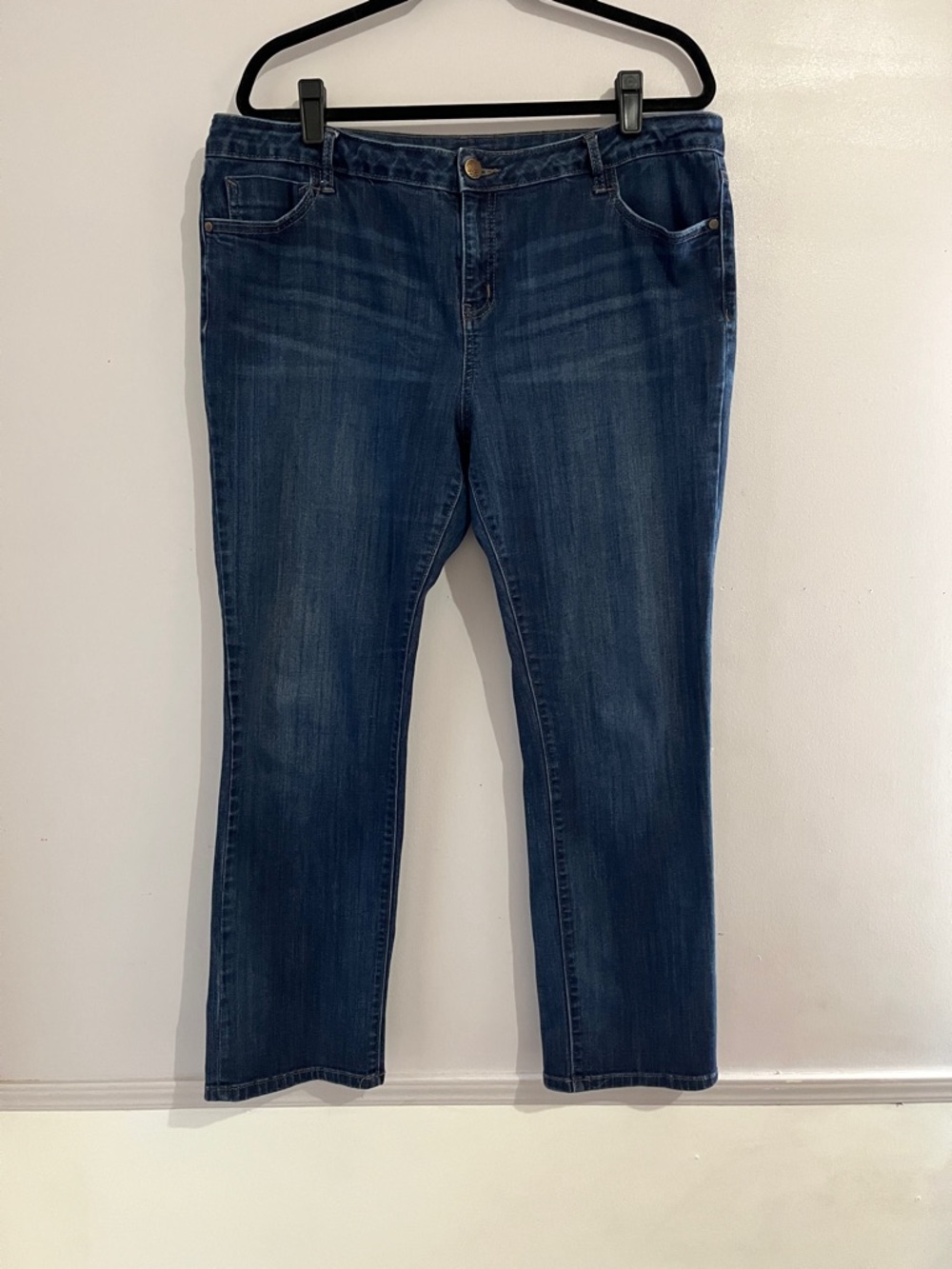 Simply Vera Vera Wang Dark Blue Straight Leg Jeans Women’s size 16 denim